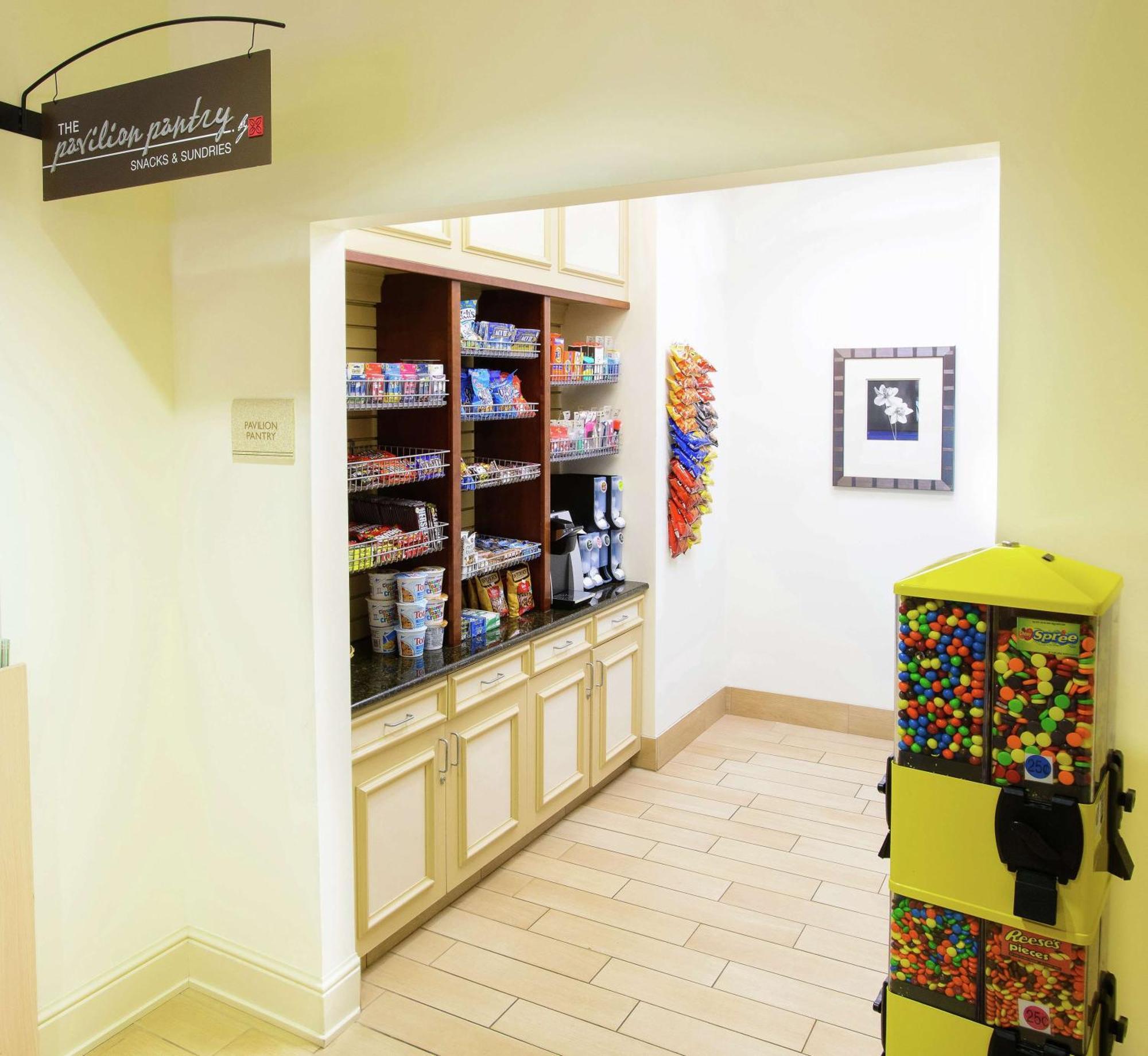 Hilton Garden Inn Rochester Downtown Bagian luar foto