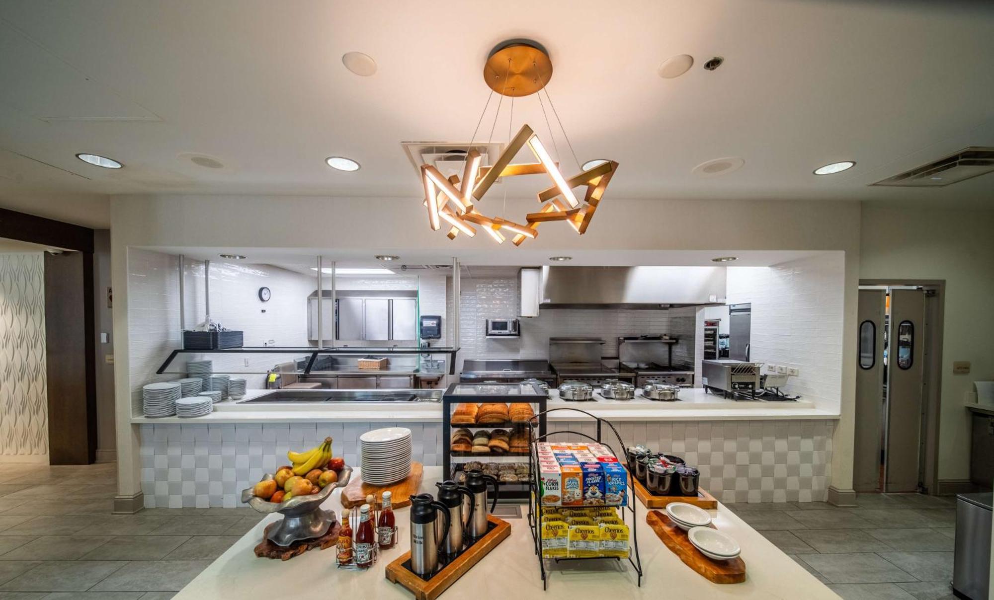 Hilton Garden Inn Rochester Downtown Bagian luar foto